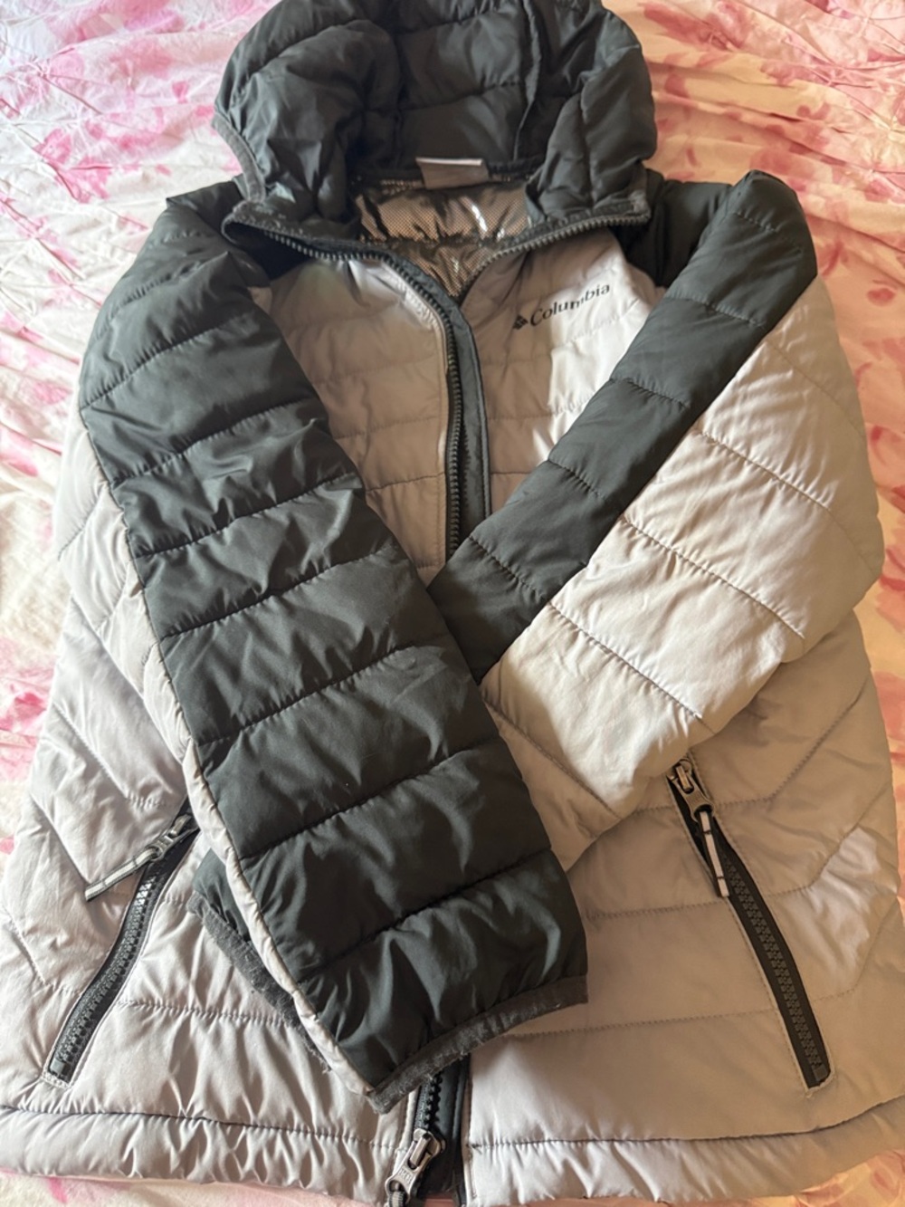 Columbia Two-Tone Quilted Jacket - Dark Gray & Light Gray